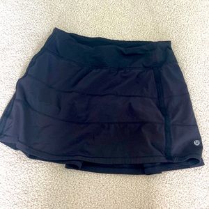 LULULEMON Size 4 Black Pace Rival Mid-Rise Skirt